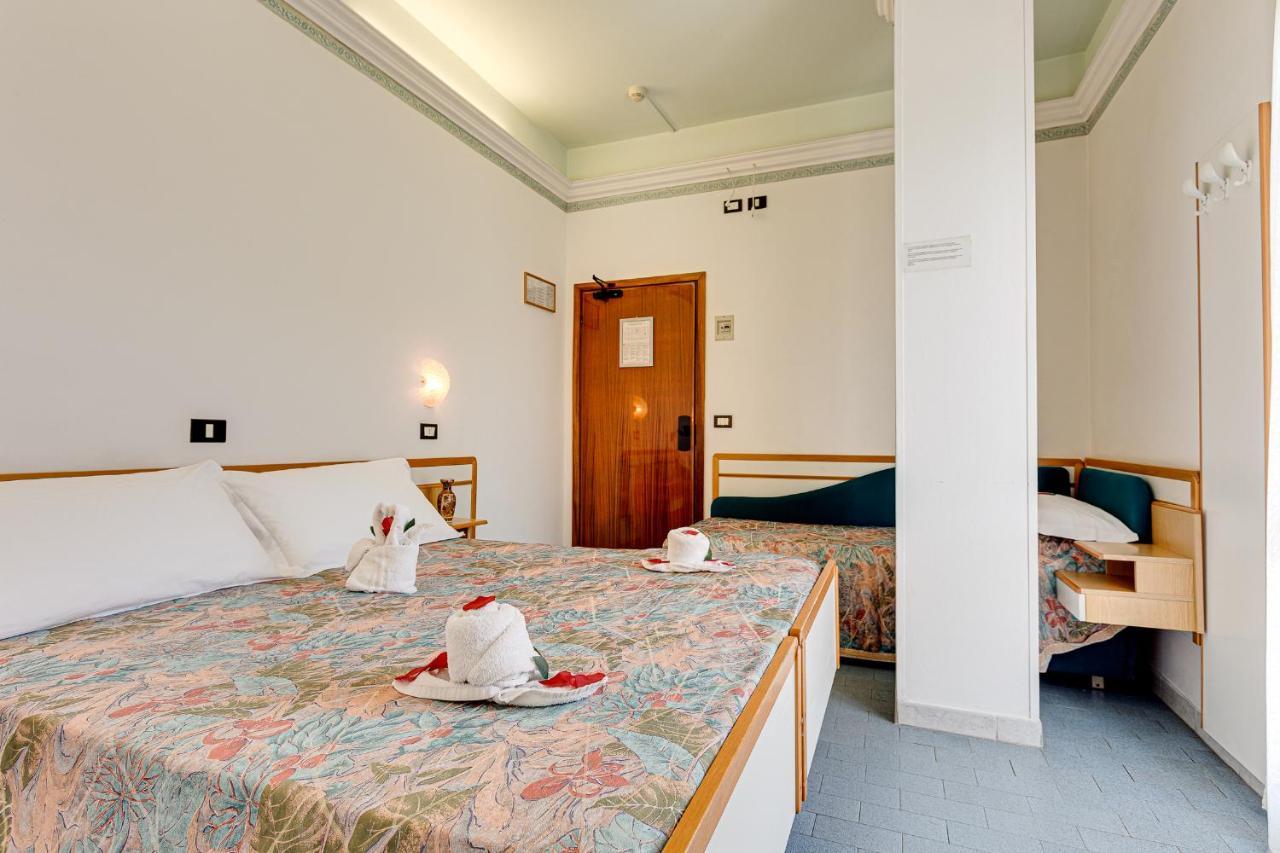 Hotel Augustus Gatteo a Mare Exterior photo